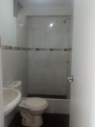 Alquilo departamento 50m2 en la misma Av. Wiesse - Altura 71/2 de Urb. Mariscal Cáceres SJL